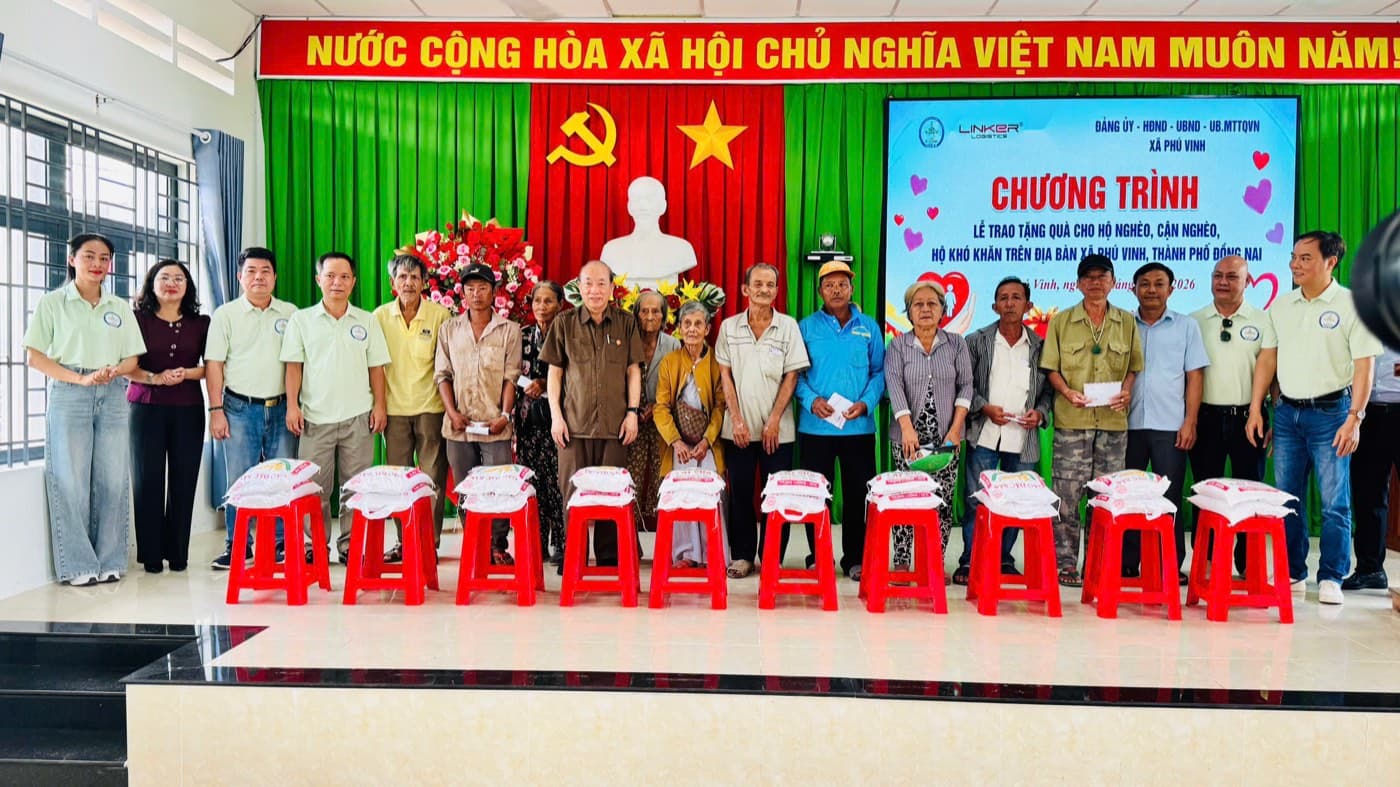 HIEA trao 200 phần quà tại xã Phú Vinh: Chung tay vì cộng đồng