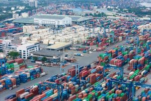 Kim ngạch xuất nhập khẩu vượt mốc 600 tỷ USD sau 7 tháng