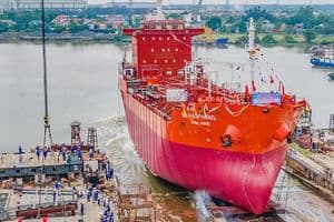 Phát triển ngành hàng hải Việt Nam: Chiến lược từ biển đến bờ